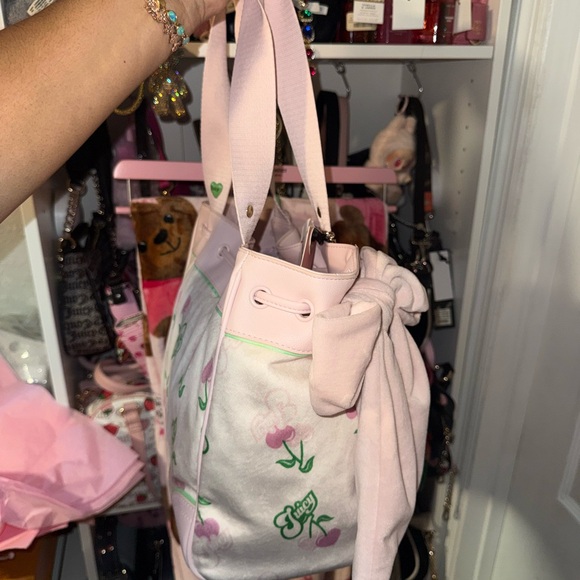 Juicy Couture Retro Juicy Cherry Gelato Tote Bag - Picture 4 of 6